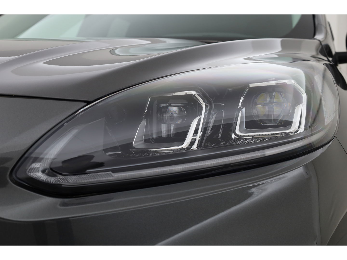 Ford Kuga 2.5 PHEV | Trekhaak | HUD | B&O | Stoel- Stuurverw. | Camera | CarPlay | Keyless