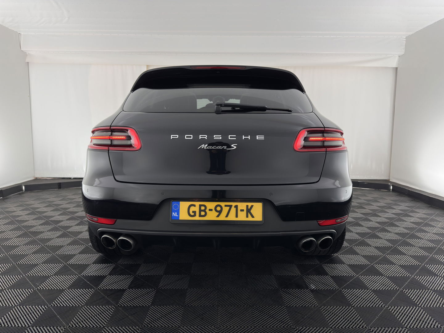 Porsche Macan 3.0 S Aut. *PANO | LUXURY-LEATHER | XENON | SPORT-CHRONO-PACK | MEMORY-PACK | BOSE-SOUND | AIR-SUSPENSION | HEATED-COMFORTSEATS | CAMERA | NAVI-FULLMAP | PRIVACY-GLASS | SHIFT-PADDLES | 21''ALU*