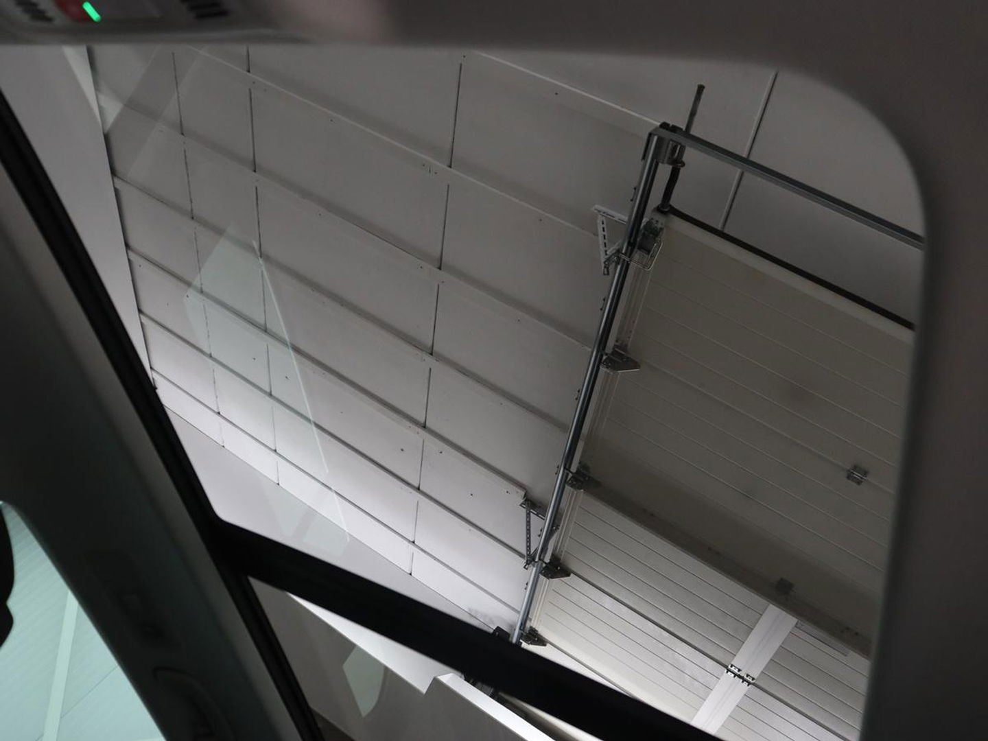 Volkswagen Tiguan 1.5 TSI Comfortline | Panoramadak | Stoelverwarming | Massage | Adaptive cruise | Carplay | Navigatie | Parkeerhulp