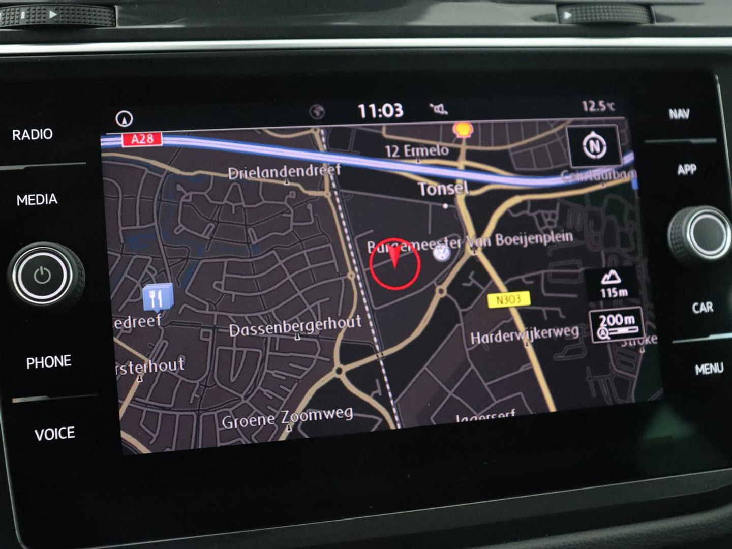 Volkswagen Tiguan 1.5 TSI Comfortline | Panoramadak | Stoelverwarming | Massage | Adaptive cruise | Carplay | Navigatie | Parkeerhulp