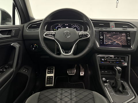 Volkswagen Tiguan 1.4 TSI eHybrid 245PK R-Line Black Style | Pano | Virtual | Adap. Cruise | Sfeer | Carplay | Keyless | Stoelverw. | NAP