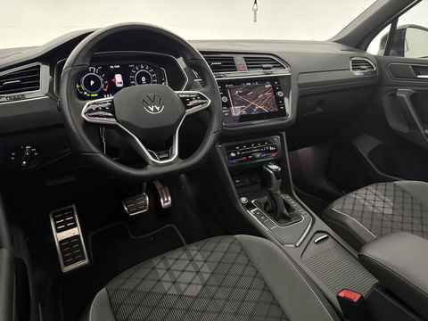 Volkswagen Tiguan 1.4 TSI eHybrid 245PK R-Line Black Style | Pano | Virtual | Adap. Cruise | Sfeer | Carplay | Keyless | Stoelverw. | NAP