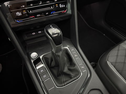 Volkswagen Tiguan 1.4 TSI eHybrid 245PK R-Line Black Style | Pano | Virtual | Adap. Cruise | Sfeer | Carplay | Keyless | Stoelverw. | NAP