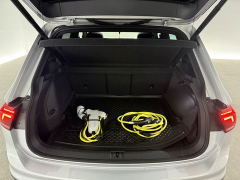 Volkswagen Tiguan 1.4 TSI eHybrid 245PK R-Line Black Style | Pano | Virtual | Adap. Cruise | Sfeer | Carplay | Keyless | Stoelverw. | NAP