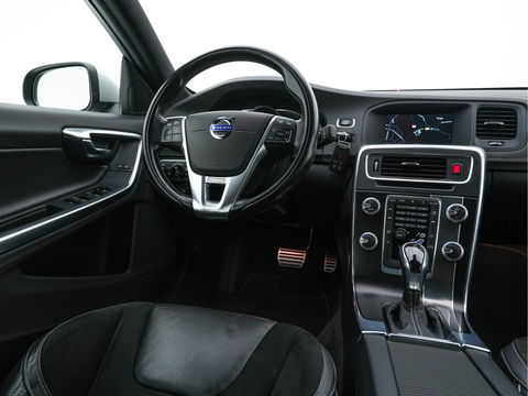 Volvo S60 1.6 T3 Summum R-Design Aut. *LEATHER-MICROFIBRE | NAVI-FULLMAP | SPORT-SEATS | ECC | PDC | CRUISE | 18''ALU*
