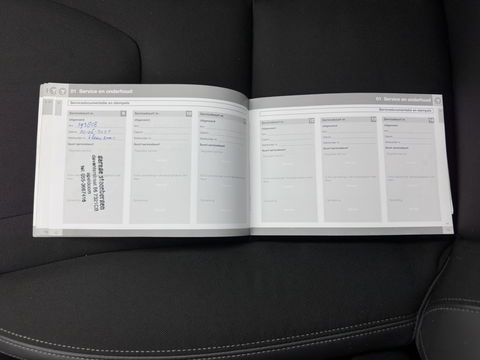 Volvo V60 2.4 D6 AWD Plug-In Hybrid Momentum Aut. *PANO | LEATHER-FABRIC | NAVI-FULLMAP | HEATED-COMFORTSEATS | ECC | PDC | CRUISE | TOWBAR | 17''ALU*