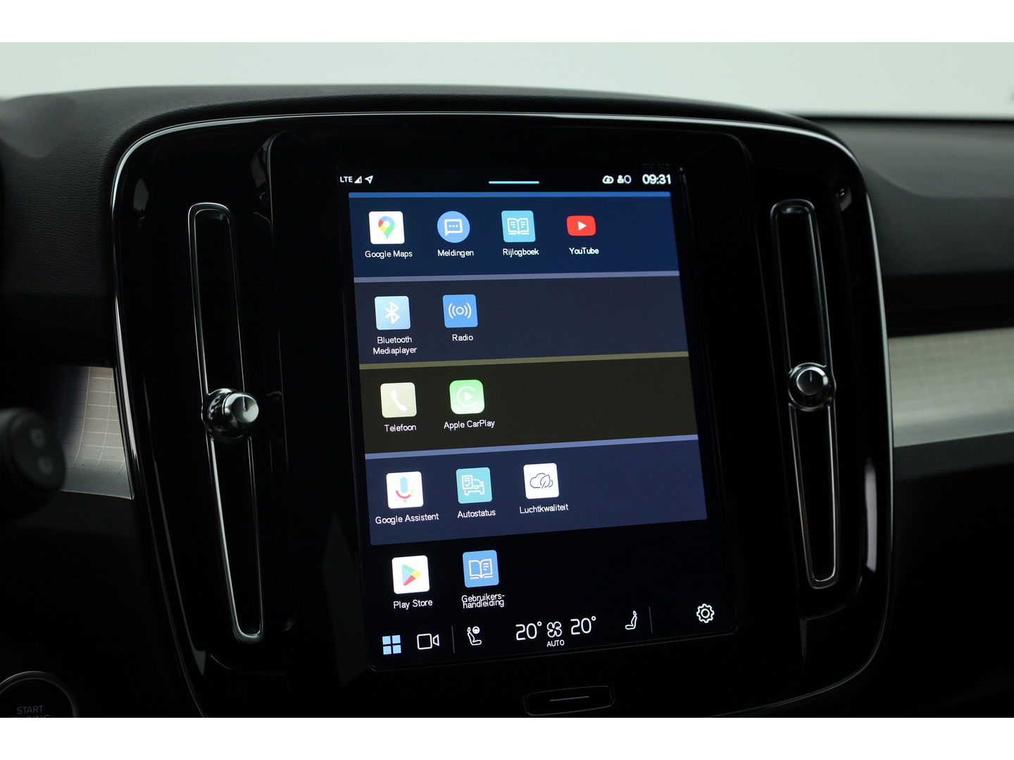 Volvo XC40 2.0 B3 Plus Black Edition 360 camera, Blis, ACC, Pixel LED