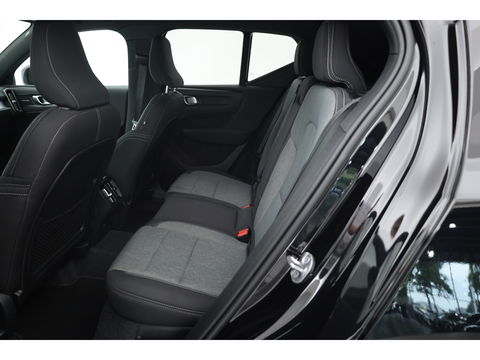 Volvo XC40 2.0 B3 Plus Black Edition 360 camera, Blis, ACC, Pixel LED