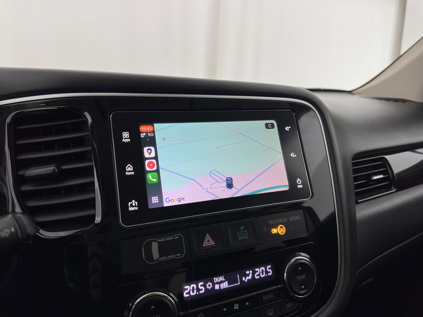 Mitsubishi Outlander 2.0 PHEV (Plug-In) Pure (INCL-BTW) Aut. *LEATHER-MICROFIBRE | COMFORTSEATS | CARPLAY | CAMERA | DAB+ | KEYLESS | PRIVACY-GLASS | SHIFT-PADDLES | TOWBAR | 16''ALU*