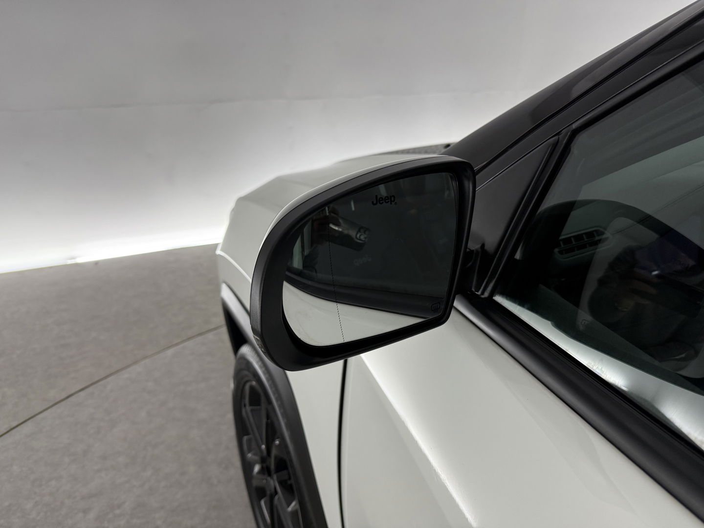 Jeep Compass 4xe 240PK Plug-in Hybrid Electric Upland | Virtual | Adap. Cruise | Stoel/ Stuur verwarmd | Keyless | Camera | Carplay