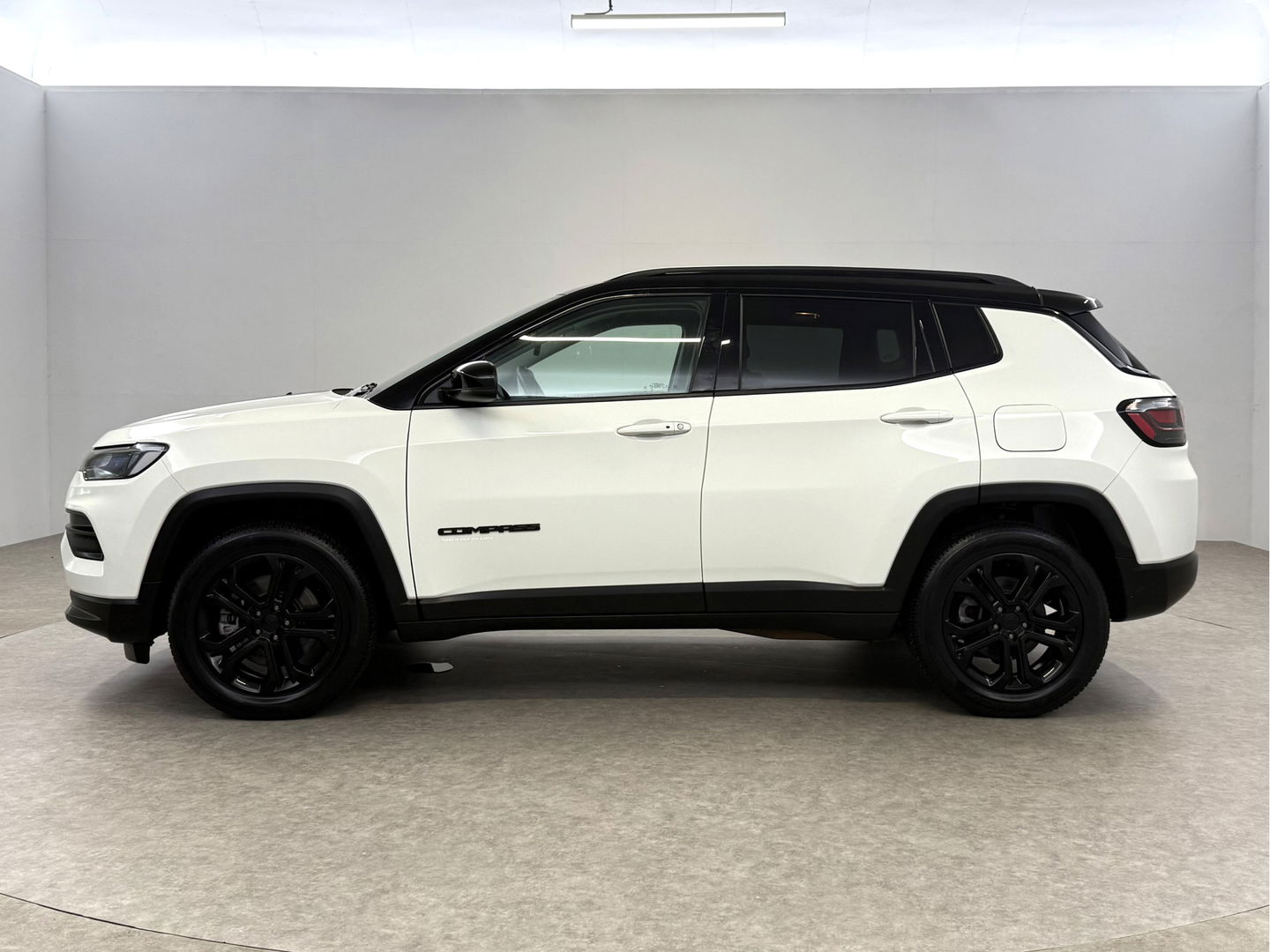 Jeep Compass 1.3 T4 PHEV 4xE 240PK Upland | Virtual | Adap. Cruise | Stoel/ Stuur verwarmd | Keyless | Camera | Carplay