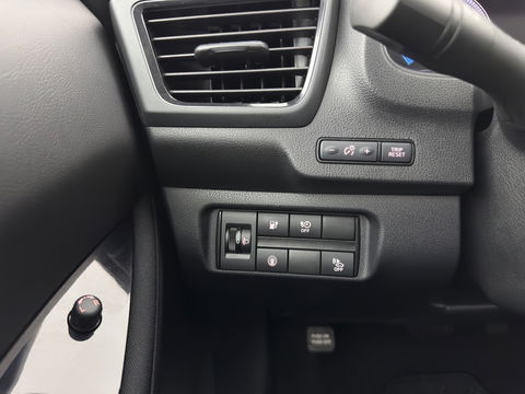 Nissan Leaf Acenta 40 kWh {SOH-90%} Aut. *ADAPTIVE-CRUISE | KEYLESS | NAVI-FULLMAP | BLIND-SPOT | DAB+ | PDC | COMFORTSEATS | DIGI-COCKPIT | PRIVACY-GLASS | 17"ALU