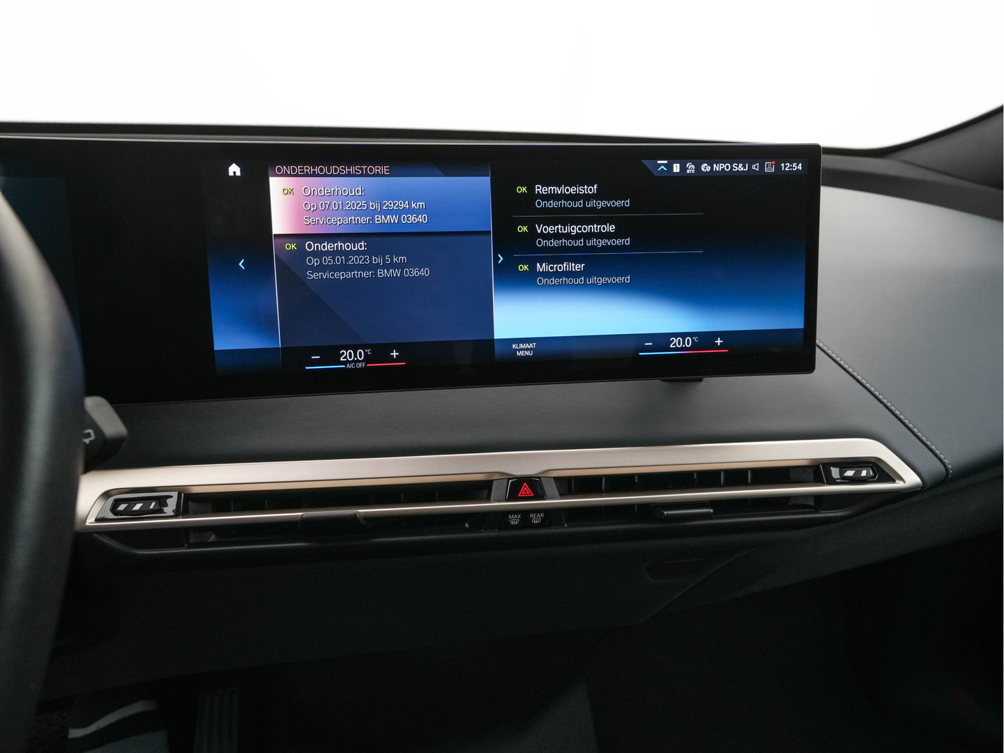 BMW iX xDrive40 High Executive 77 kWh {SOH-100%} *PANO | HEAD-UP | LUXURY-LEATHER | FULL-LED | SOFT-CLOSE | BLIND-SPOT | HARMAN/KARDON | MEMORY-PACK | HEATED/VENTILATED-COMFORTSEATS | TOP-VIEW | WIDESCREEN-DIGICOCKPIT | DAB+ | KEYLESS | AMB