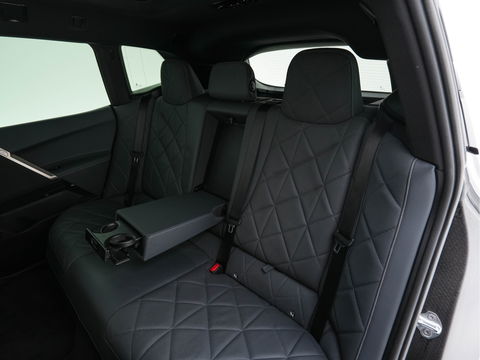 BMW iX xDrive40 High Executive 77 kWh {SOH-100%} *PANO | HEAD-UP | LUXURY-LEATHER | FULL-LED | SOFT-CLOSE | BLIND-SPOT | HARMAN/KARDON | MEMORY-PACK | HEATED/VENTILATED-COMFORTSEATS | TOP-VIEW | WIDESCREEN-DIGICOCKPIT | DAB+ | KEYLESS | AMB