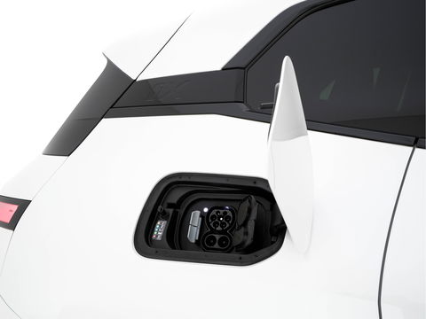 BMW iX xDrive40 High Executive 77 kWh {SOH-100%} *PANO | HEAD-UP | LUXURY-LEATHER | FULL-LED | SOFT-CLOSE | BLIND-SPOT | HARMAN/KARDON | MEMORY-PACK | HEATED/VENTILATED-COMFORTSEATS | TOP-VIEW | WIDESCREEN-DIGICOCKPIT | DAB+ | KEYLESS | AMB