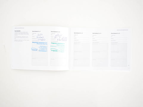 Volvo XC40 Recharge P8 AWD R-Design [ 3-Fase ] {SOH-91%} (INCL-BTW) *PANO | FULL-LEATHER | DIGI-COCKPIT | FULL-LED | MEMORY-PACK | HARMAN/KARDON | TOP-VIEW | CARPLAY | NAVI-FULLMAP | ECC | PDC | KEYLESS | HEATED-SPORTSEATS | BLIS | CAPLAY | 19"ALU*