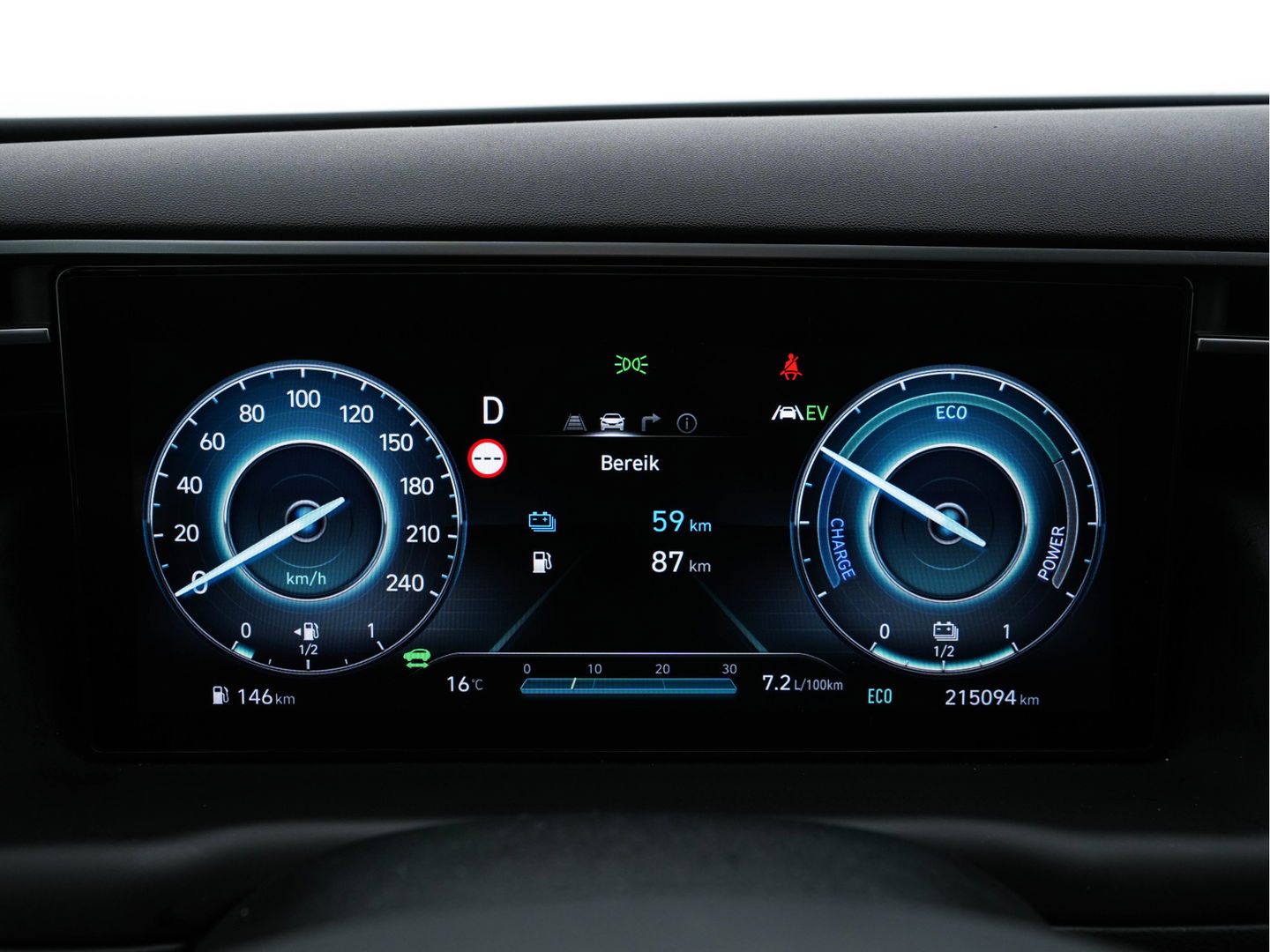 Hyundai Tucson 1.6 T-GDI PHEV Premium 4WD (INCL.BTW) *FULL-LEATER | FULL-LED | ADAPTIVE-CRUISE | BLIND-SPOT | MEMORY-PACK | TOP-VIEW | KEYLESS | DIGI-COCKPIT | HEATED/VENTILATED-COMFORTSEATS | DAB+ | PRIVACY-GLASS | SHIFT-PADDLES | 1