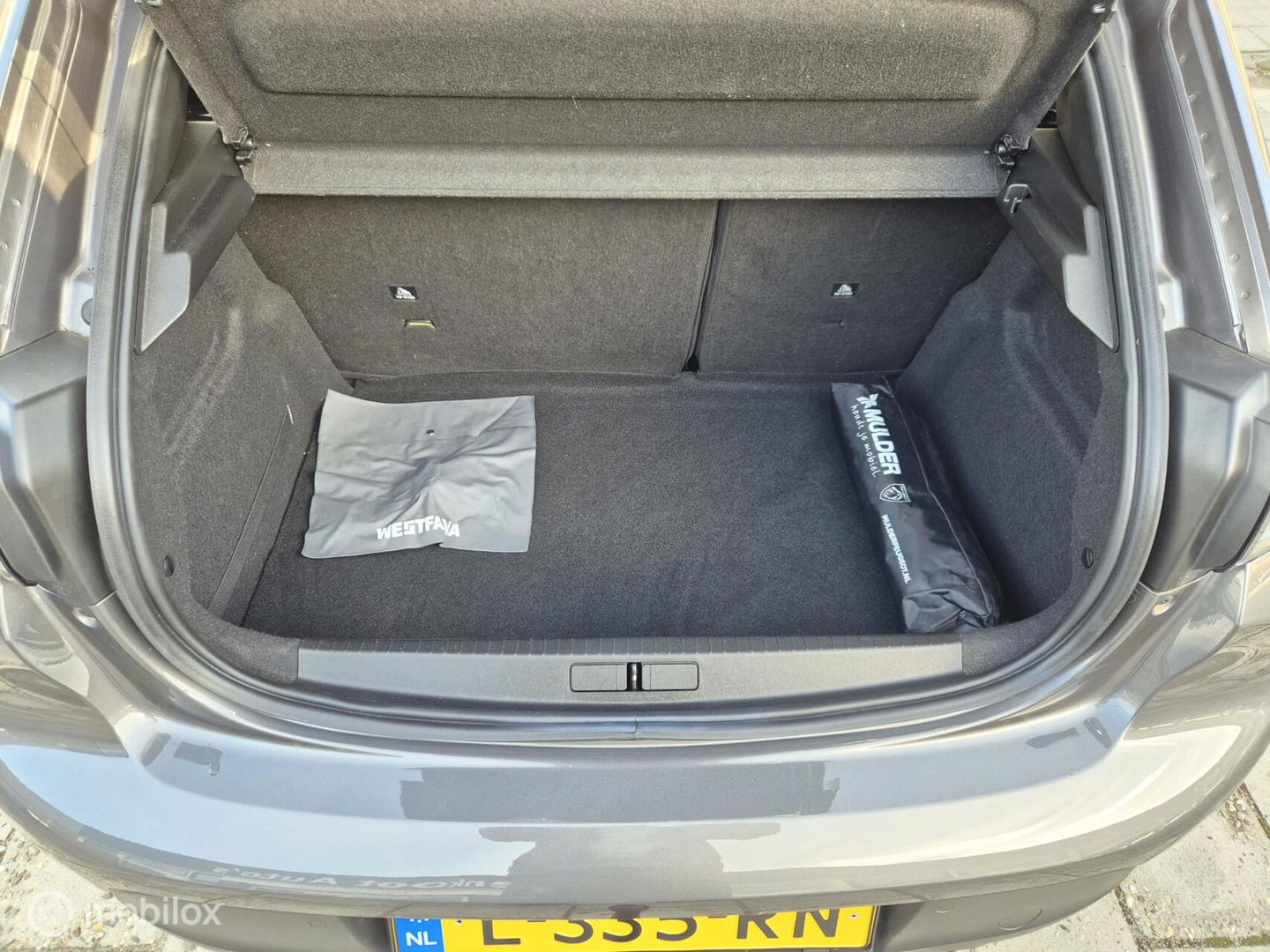 Peugeot 208 1.2 PureTech Blue Lease Active, Trekhaak, Navi