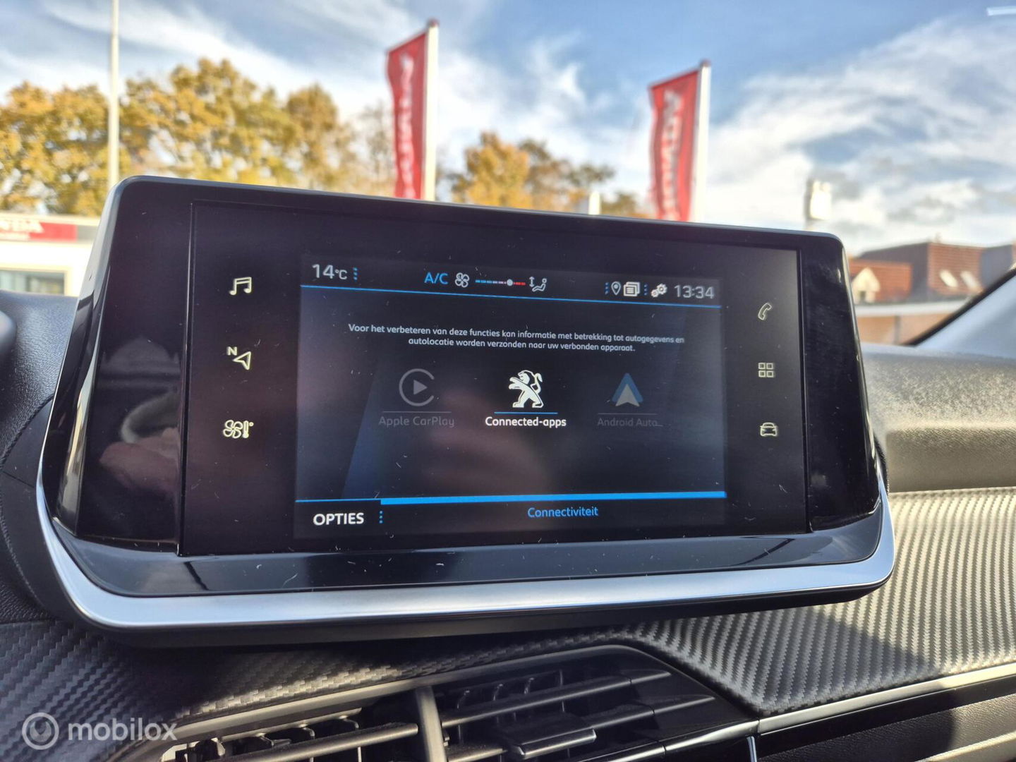 Peugeot 208 1.2 PureTech Blue Lease Active, Trekhaak, Navi