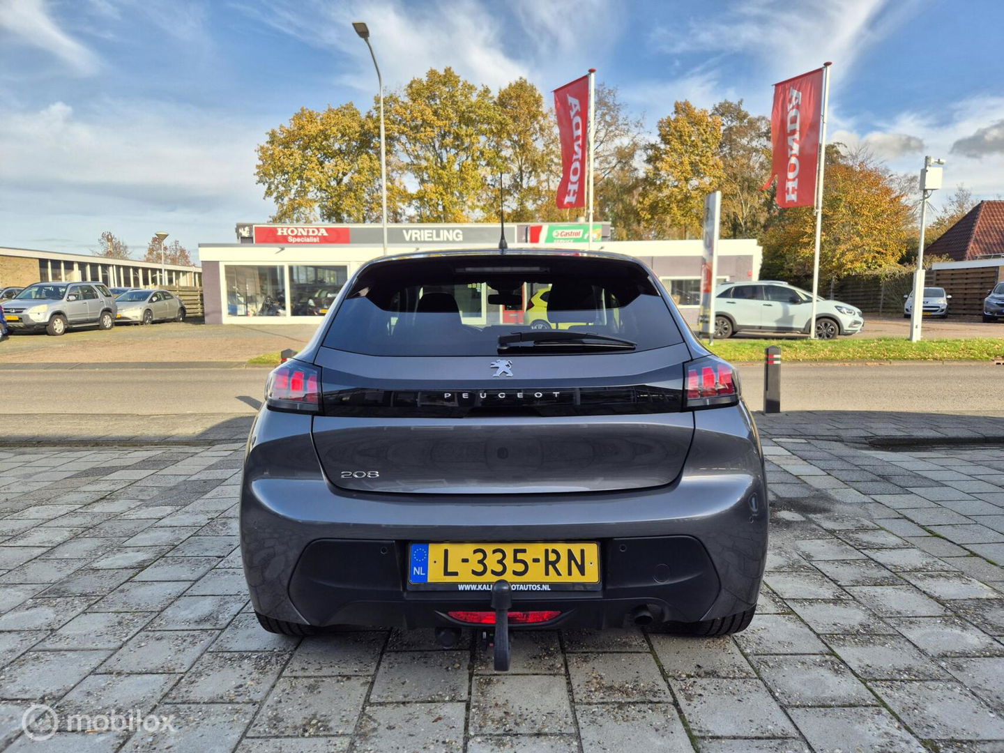 Peugeot 208 1.2 PureTech Blue Lease Active, Trekhaak, Navi