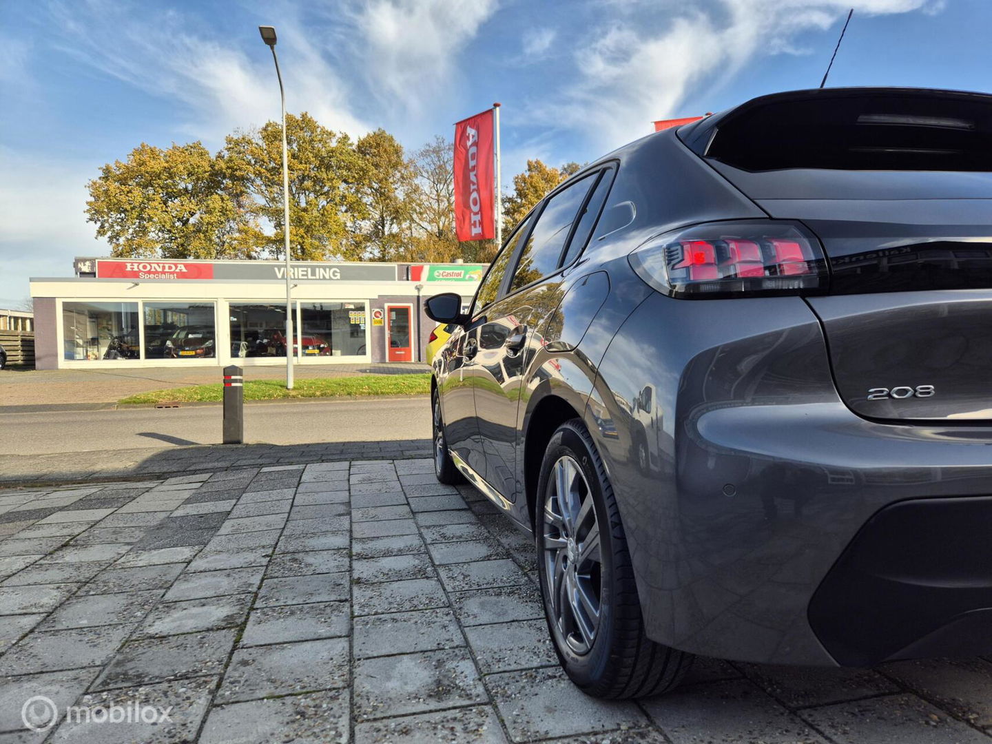 Peugeot 208 1.2 PureTech Blue Lease Active, Trekhaak, Navi