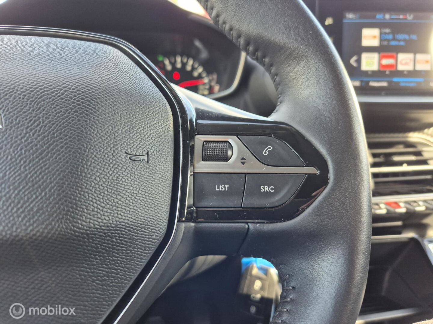 Peugeot 208 1.2 PureTech Blue Lease Active, Trekhaak, Navi