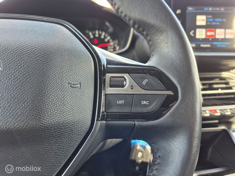 Peugeot 208 1.2 PureTech Blue Lease Active, Trekhaak, Navi