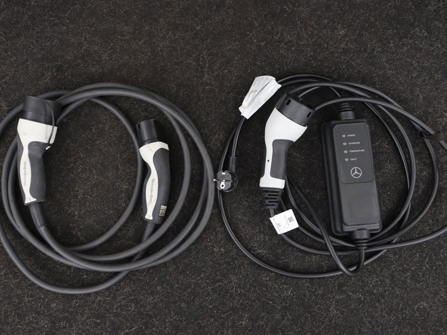 Mercedes-Benz A-Klasse 250e AMG Limited | Carplay | Stoelverwarming | Camera | Leder/Alcantara | Navigatie | Park Assist | Sfeerverlichting | Full LED | Climate control | Widescreen | Cruise control | PHEV | Plug In