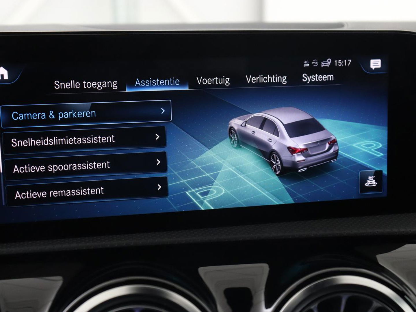 Mercedes-Benz A-Klasse 250e AMG Limited | Carplay | Stoelverwarming | Camera | Leder/Alcantara | Navigatie | Park Assist | Sfeerverlichting | Full LED | Climate control | Widescreen | Cruise control | PHEV | Plug In