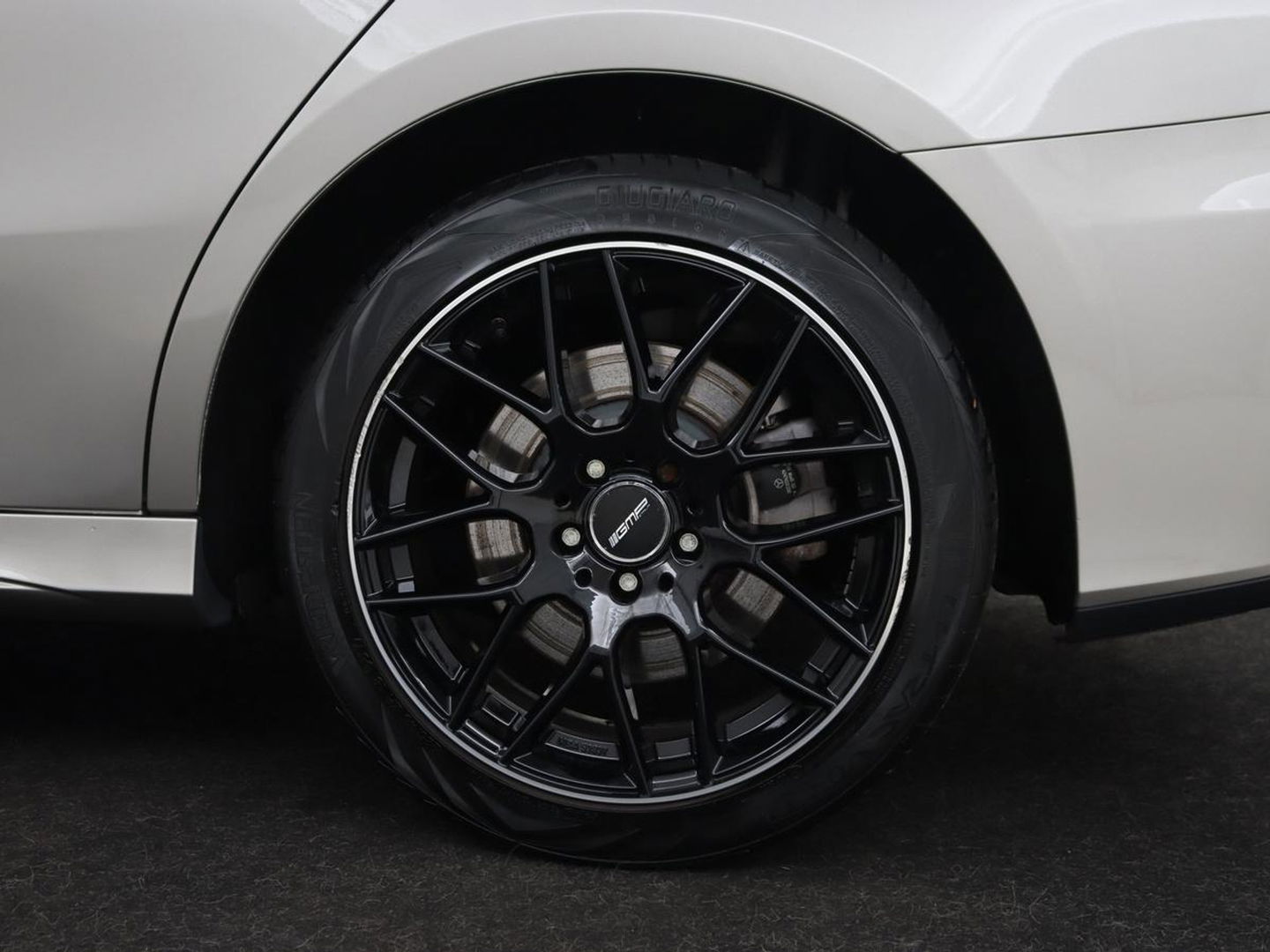 Mercedes-Benz A-Klasse 250e AMG Limited | Carplay | Stoelverwarming | Camera | Leder/Alcantara | Navigatie | Park Assist | Sfeerverlichting | Full LED | Climate control | Widescreen | Cruise control | PHEV | Plug In