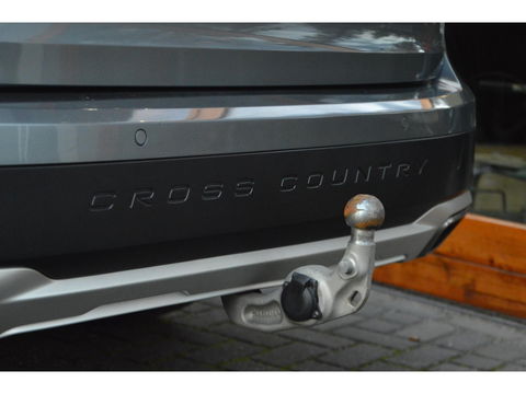 Volvo V90 Cross Country D4 AWD Polestar Engineerd | Adaptive Cruise | Trekhaak 2400KG | Stoelverwarming | Leer | VOC |