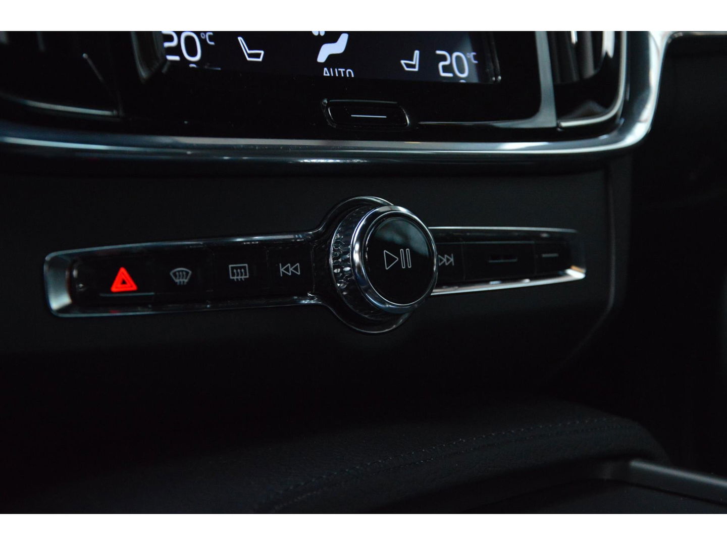 Volvo V90 Cross Country D4 AWD Polestar Engineerd | Adaptive Cruise | Trekhaak 2400KG | Stoelverwarming | Leer | VOC |