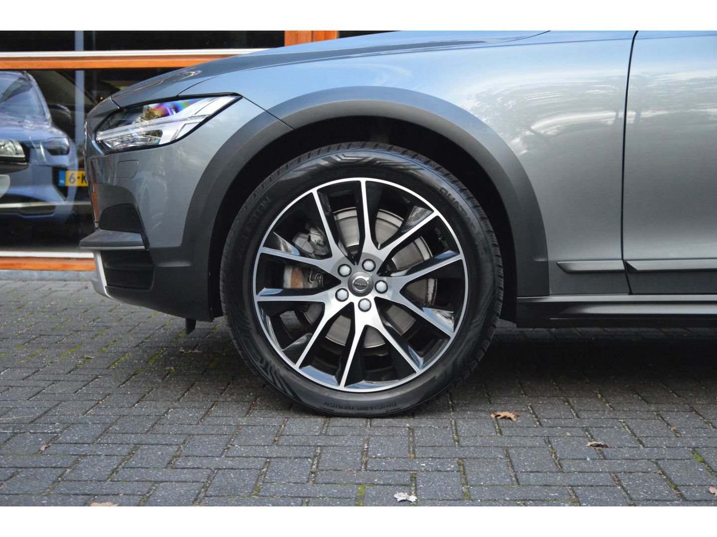 Volvo V90 Cross Country D4 AWD Polestar Engineerd | Adaptive Cruise | Trekhaak 2400KG | Stoelverwarming | Leer | VOC |