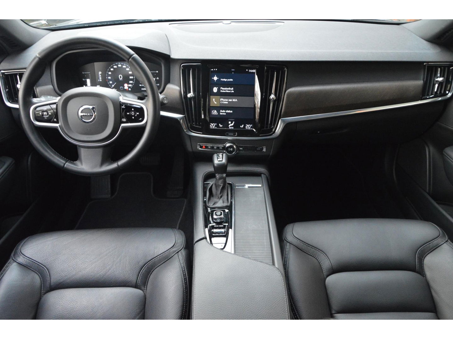 Volvo V90 Cross Country D4 AWD Polestar Engineerd | Adaptive Cruise | Trekhaak 2400KG | Stoelverwarming | Leer | VOC |