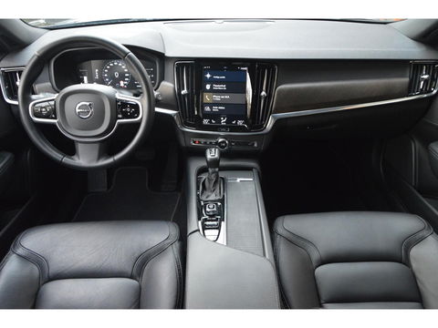 Volvo V90 Cross Country D4 AWD Polestar Engineerd | Adaptive Cruise | Trekhaak 2400KG | Stoelverwarming | Leer | VOC |