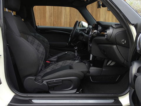 MINI Mini 1.2 102PK One Chili / luxe pakket / LED