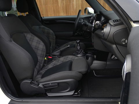 MINI Mini 1.2 102PK One Chili / luxe pakket / LED