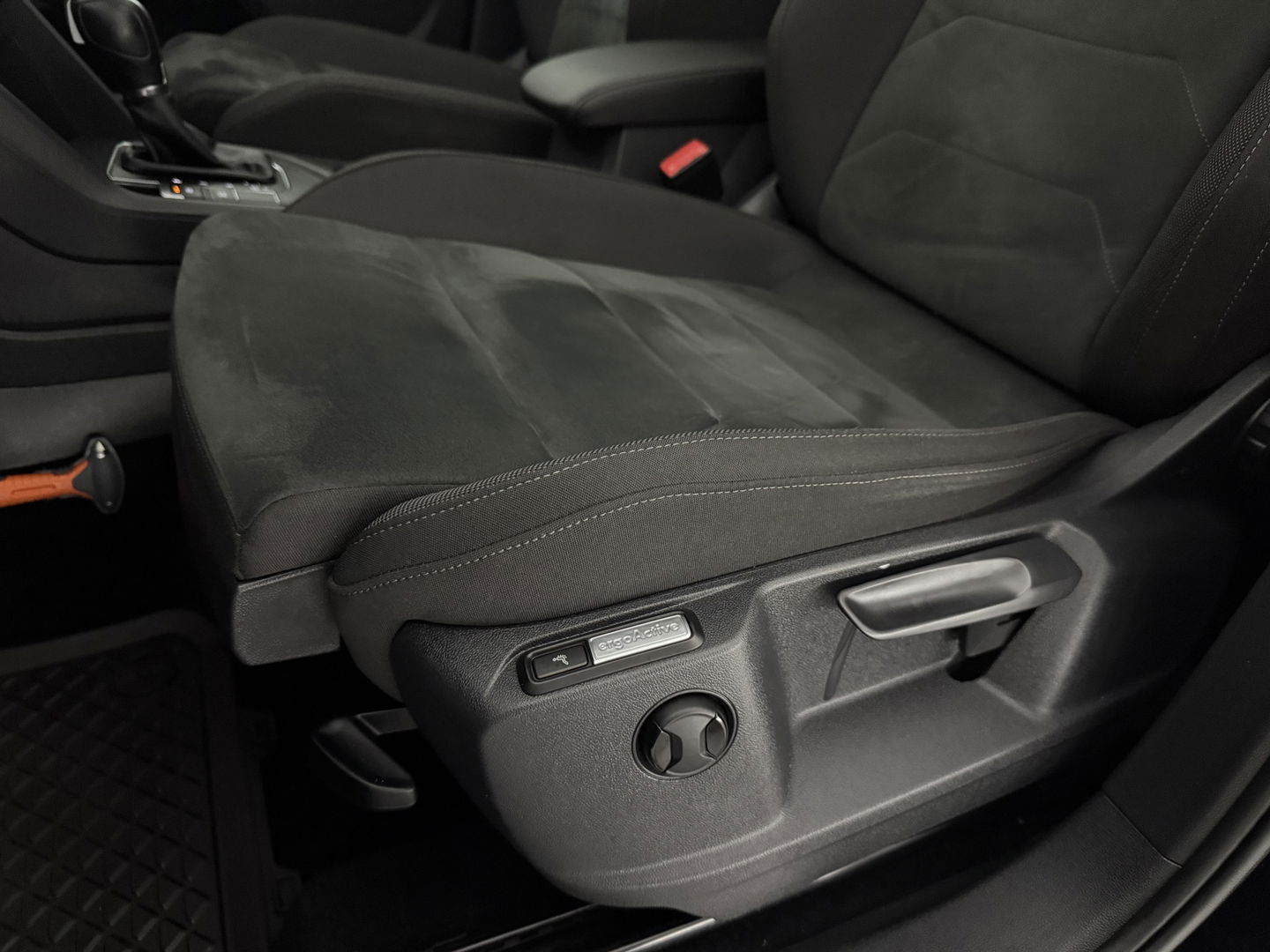 Volkswagen Tiguan Allspace 1.4 TSI 7p. | Pano | 360° | Virtual | Massage | Trekh. | Carplay | Adap. Cruise | Keyless