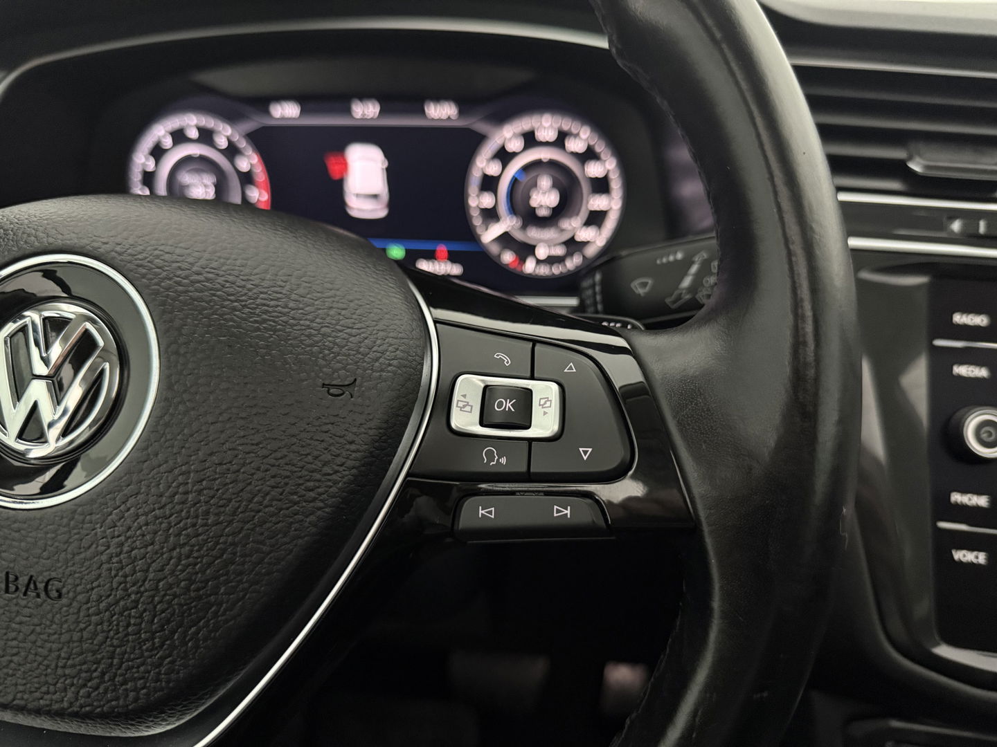 Volkswagen Tiguan Allspace 1.4 TSI 7p. | Pano | 360° | Virtual | Massage | Trekh. | Carplay | Adap. Cruise | Keyless