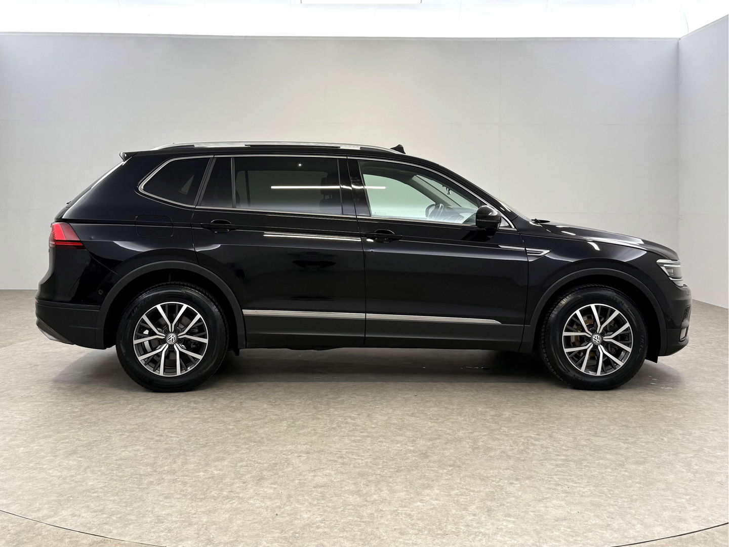 Volkswagen Tiguan Allspace 1.4 TSI 7p. | Pano | 360° | Virtual | Massage | Trekh. | Carplay | Adap. Cruise | Keyless