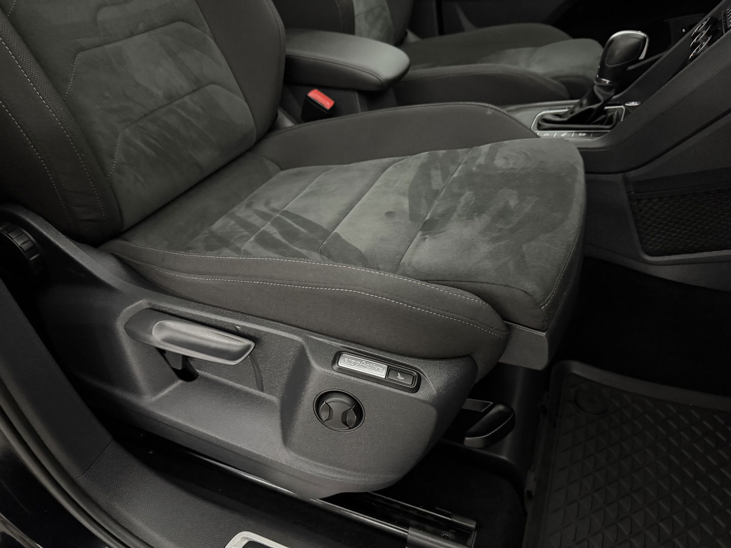 Volkswagen Tiguan Allspace 1.4 TSI 7p. | Pano | 360° | Virtual | Massage | Trekh. | Carplay | Adap. Cruise | Keyless