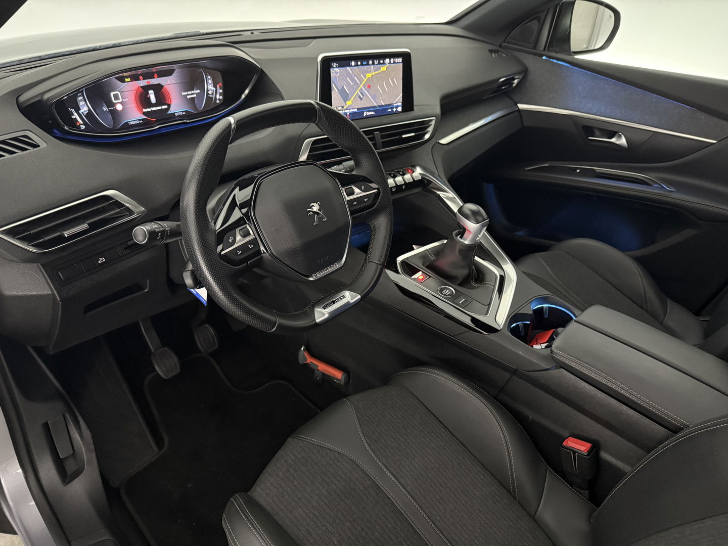 Peugeot 5008 1.2 PureTech GT-Line 7p | Pano | Sfeer | 360° | Virtual | Parkeersens. | Keyless | Dodehoek | NAP