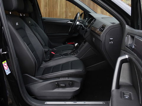 Volkswagen Tiguan 1.5 TSI 150PK automaat / Highline / R-line / LED *NAP*