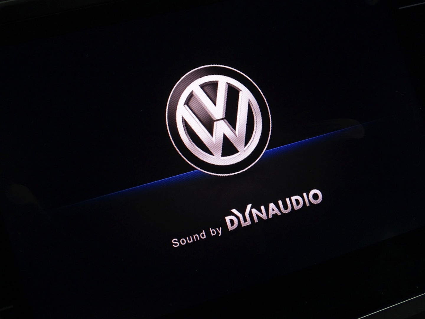 Volkswagen Tiguan 1.5 TSI 150PK automaat / Highline / R-line / LED *NAP*