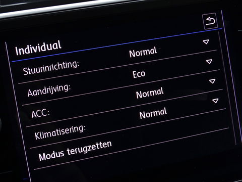 Volkswagen Tiguan 1.5 TSI 150PK automaat / Highline / R-line / LED *NAP*