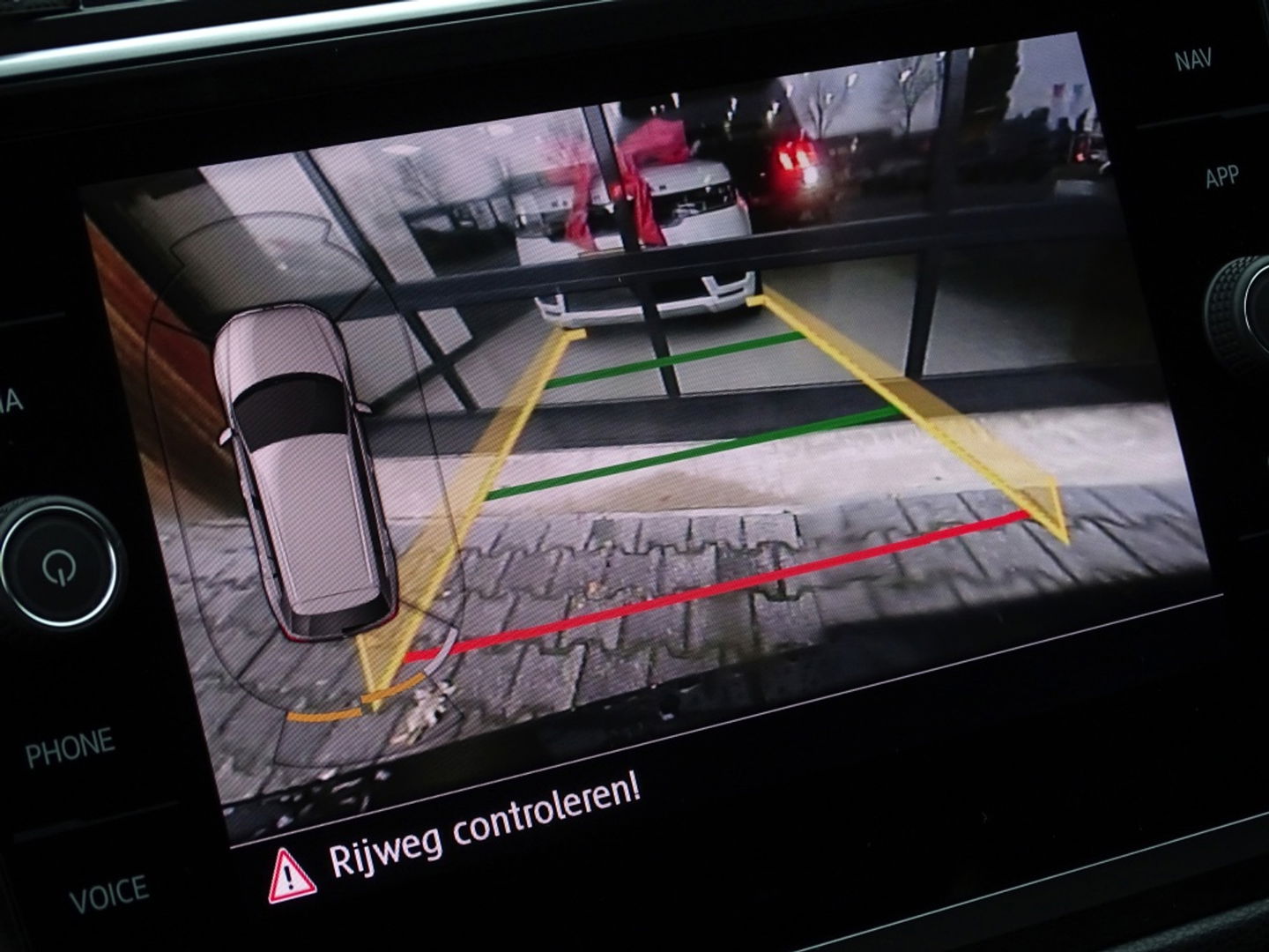 Volkswagen Tiguan 1.5 TSI 150PK automaat / Highline / R-line / LED *NAP*