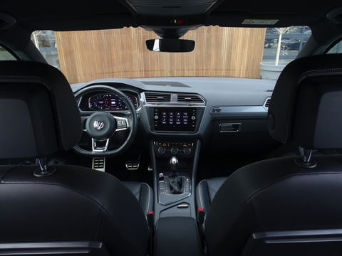 Volkswagen Tiguan 1.5 TSI 150PK automaat / Highline / R-line / LED *NAP*