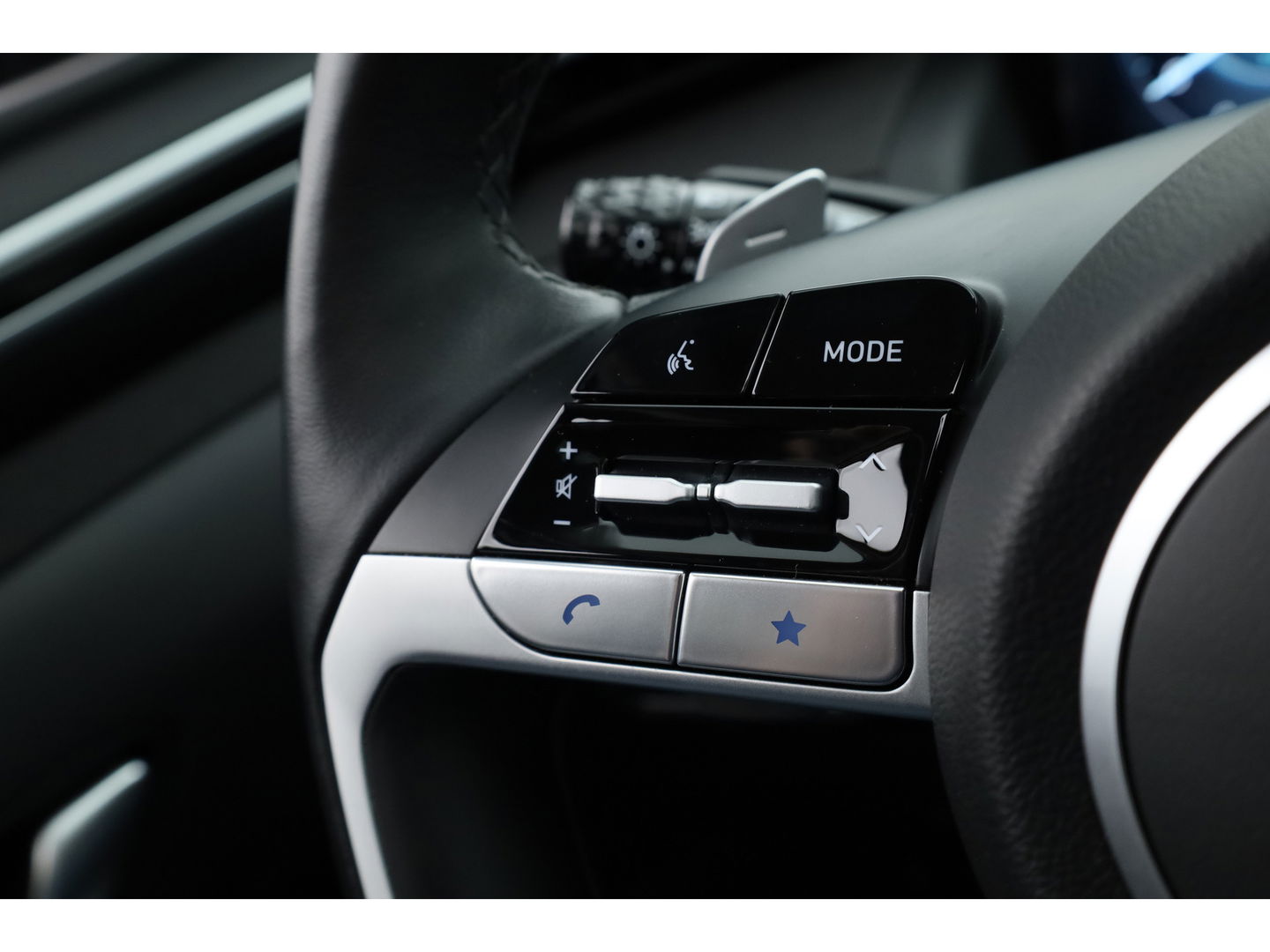 Hyundai Tucson 1.6 T-GDI PHEV 4WD | Pano | Adapt. Cruise | CarPlay | Stoel-Stuurverw. | All Season | Trekhaak