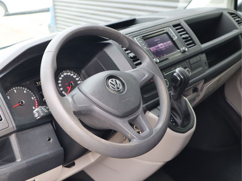 Volkswagen Transporter 2.0 TDI 150pk Euro 6 Automaat L2 Lang - Bw Inrichting - Trekhaak - Camera - Cruise