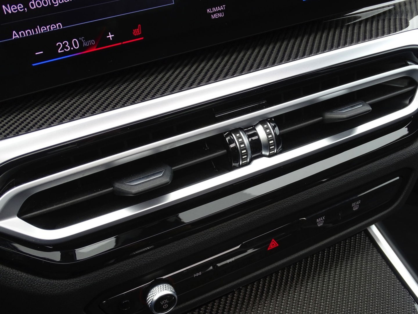 BMW 3-serie 330e 292PK M-Sport / Frozen Grey / Carbon / Harman Kardon / Head